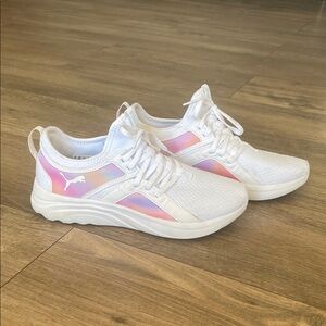 Puma Soft Ride Sneakers